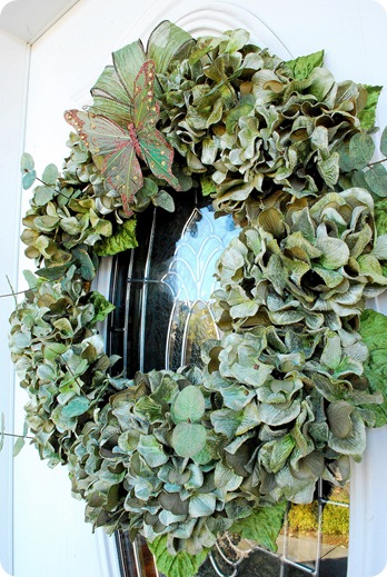 hydrangea wreath with bow