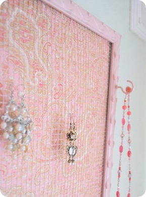 recycled frame jewelry holder