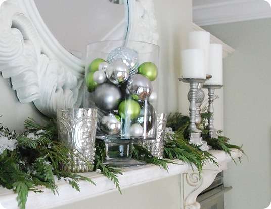 kitchen mantel ornaments up close