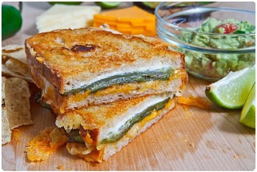 jalepeno poppers grilled cheese