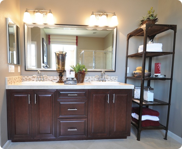 master bath with etagere