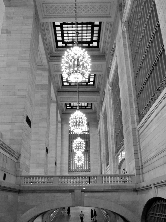 grand central in black and white