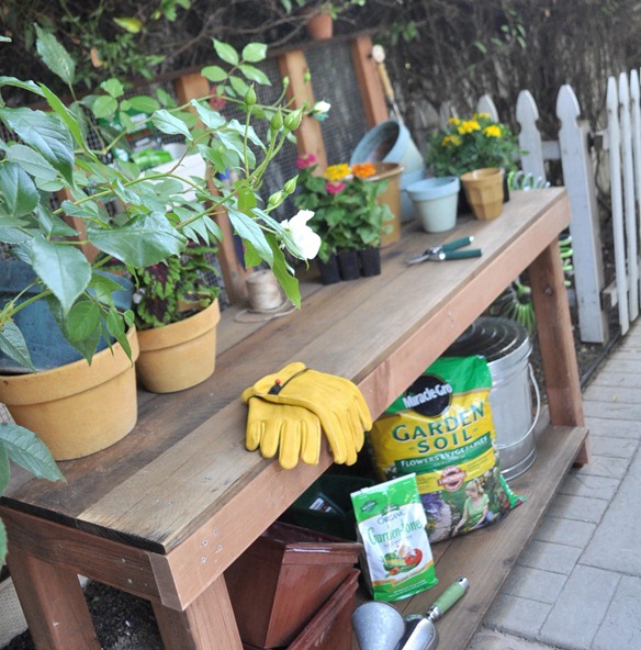 garden potting bench copy