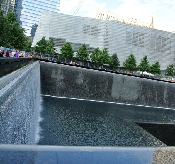 reflecting pool 9.11 memorial