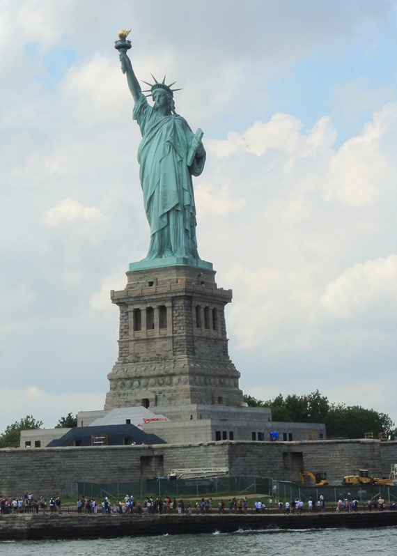 statue of liberty ny harbor