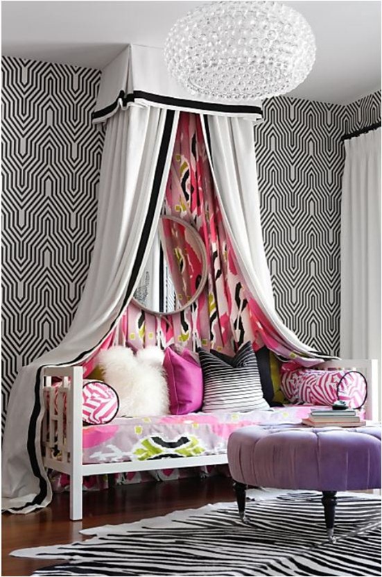 kriste michelini bedroom with mixed patterns
