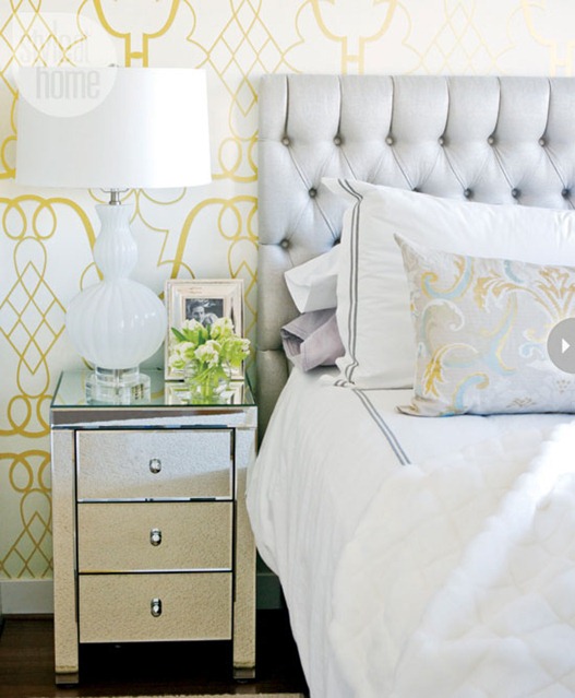 wallpapered bedroom styleathome