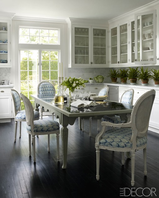 blue and white eat in kitchen elle decor