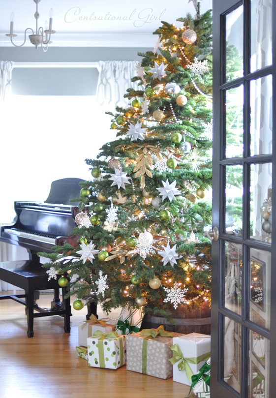christmas tree and piano