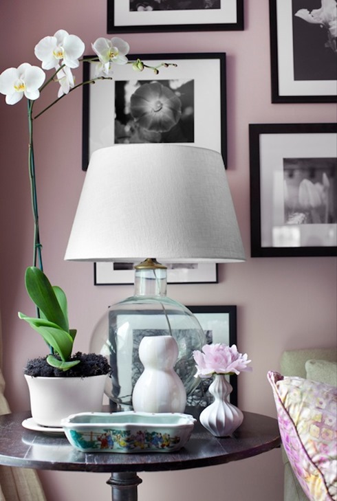 pale pink walls with black & white photos