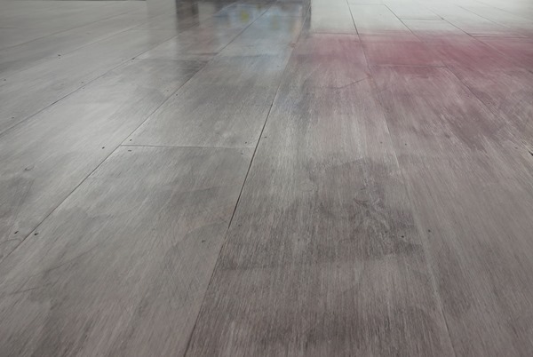 graywash plank floor