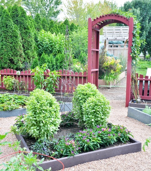 gated garden