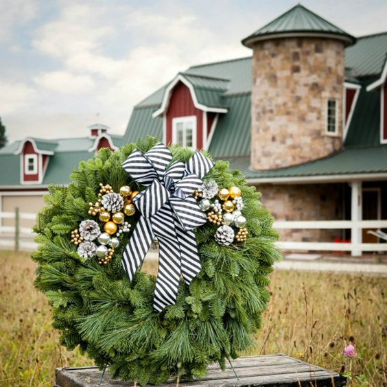 kate riley for lynch creek farm city skyline wreath