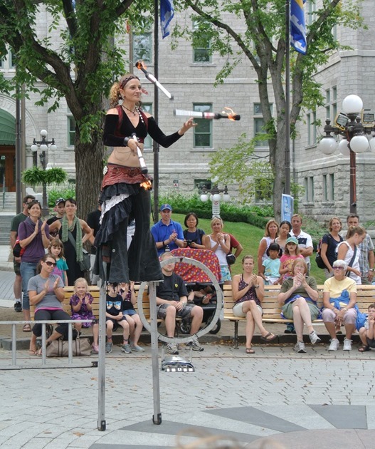 street performer quebec city (2)