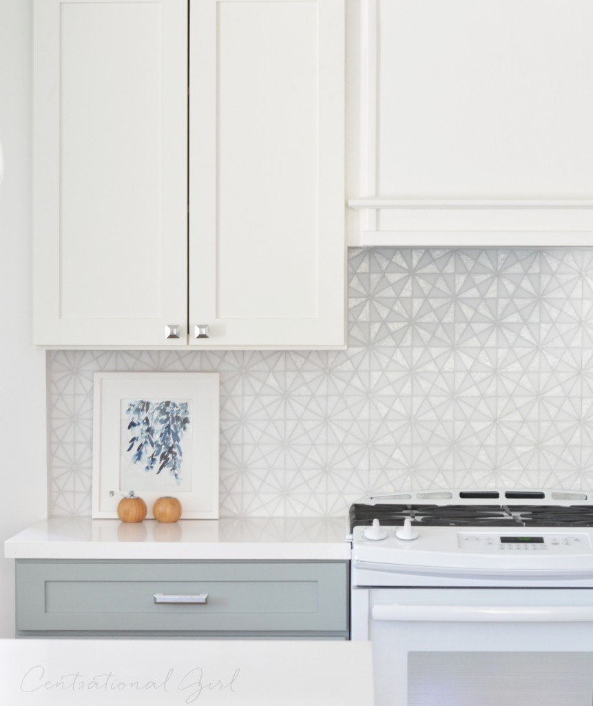 white upper kitchen cabinets gray lower glass tile backsplash