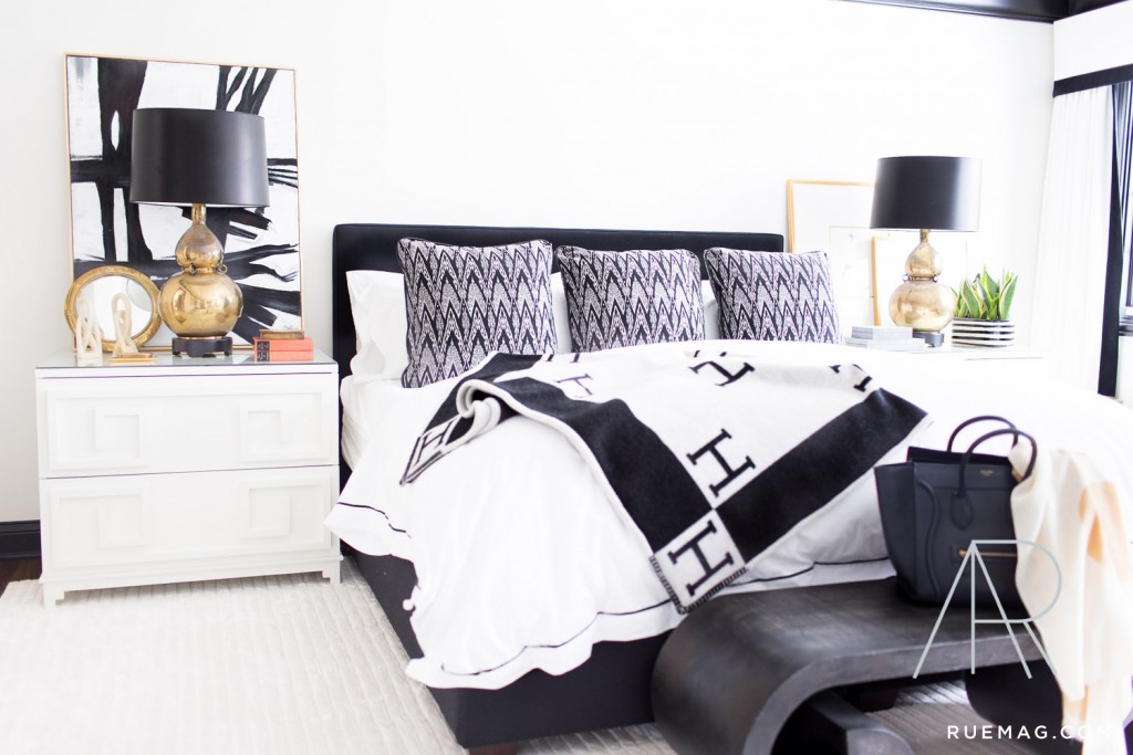 monochromatic black and white bedroom