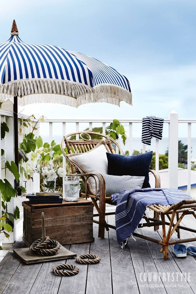 blue and white outdoor decor