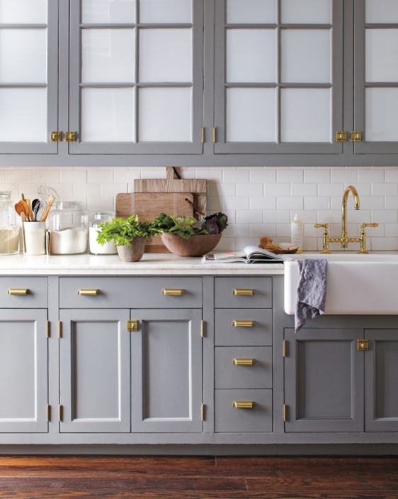 Big Comeback Brass Kitchen Hardware, How To Clean Brass Knobs On Kitchen Cabinets