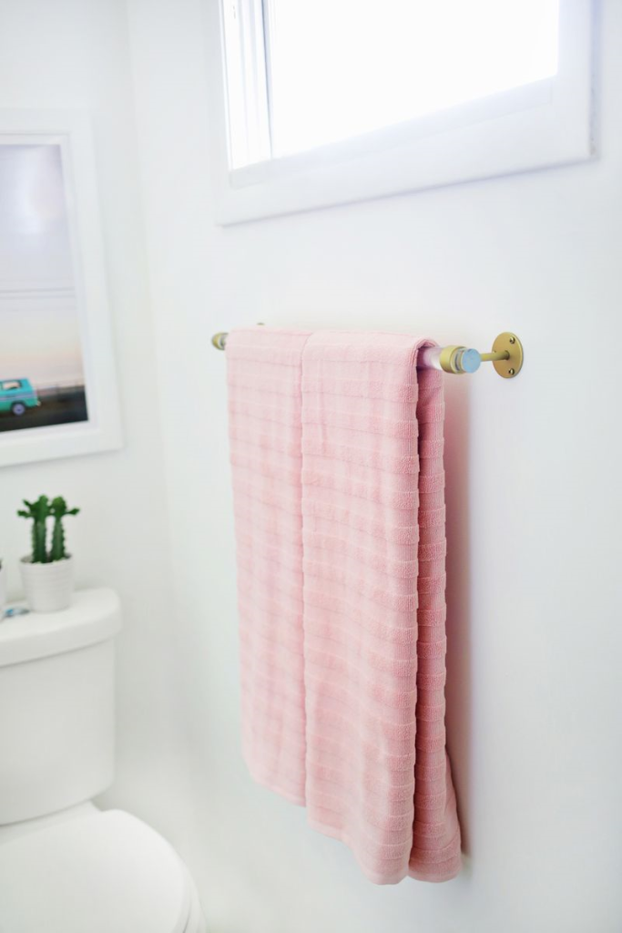 lucite towel rod diy